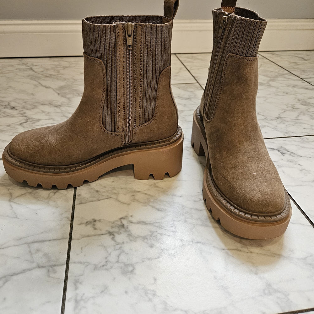 Universal Thread Taupe Suede Chunky Platform Chelsea Boots